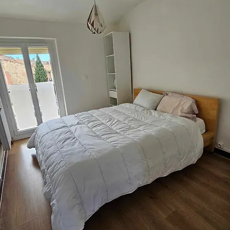 Appartement F2 Millas Apartment Millas